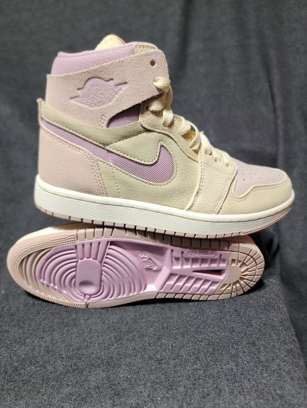 Air Jordan 1 Zoom CMFT 2 'Muslin Plum Chalk'